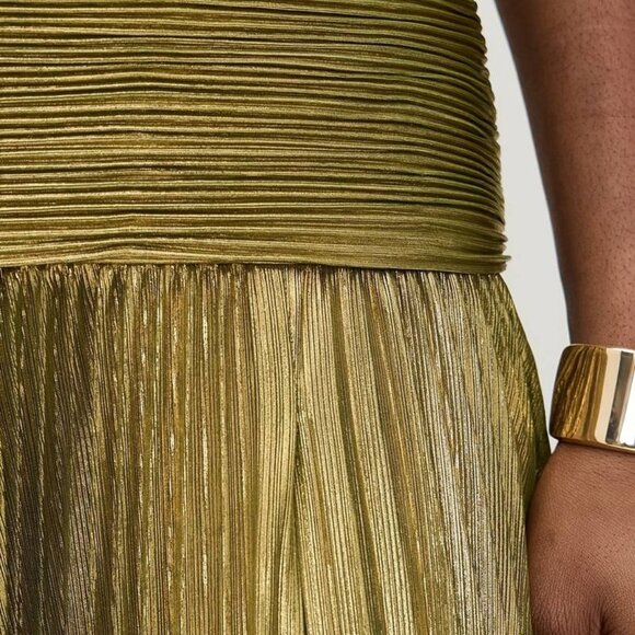 Pleated Maxi Gown | Glitter Green Halter Neck | Slit Maxi Dress - Picture 3 of 6